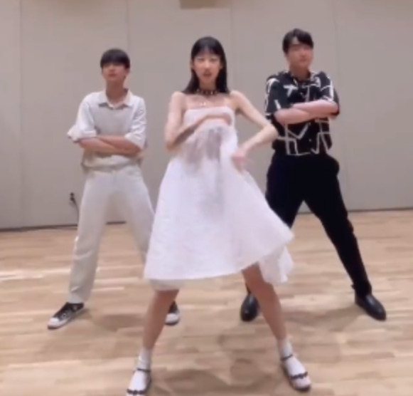 【顔画像】バーノンの彼女はTXTのスタイリスト?名前や年齢は?